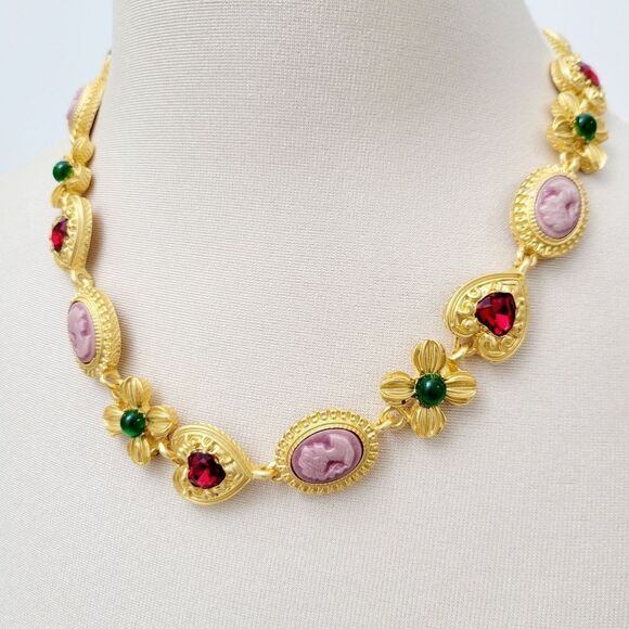 Brand New Gold Tone Victorian Style Necklace - Picture 2 of 7